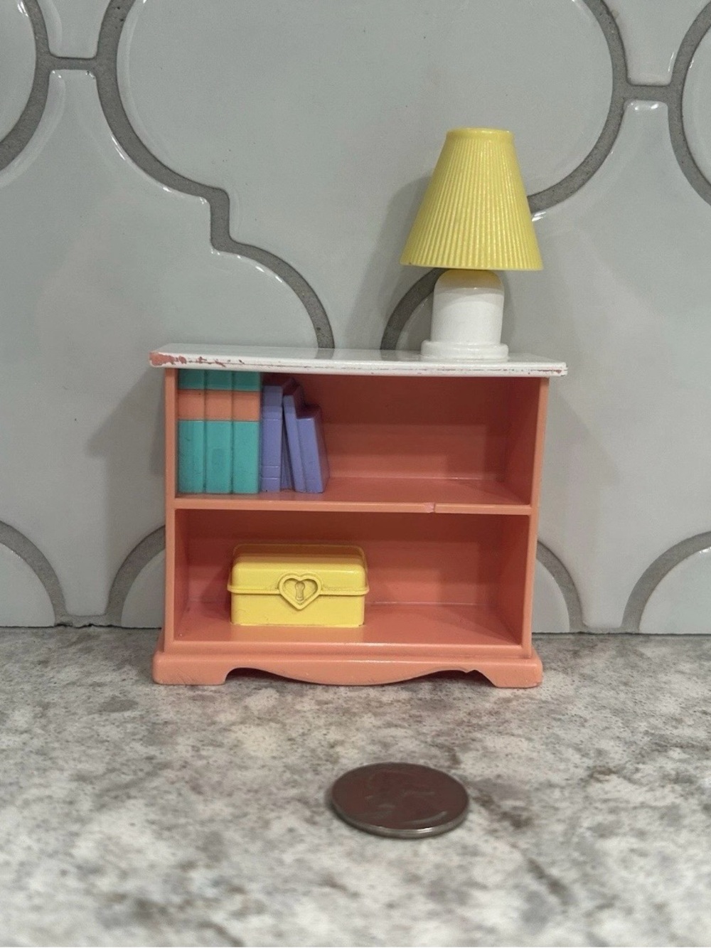 Fisher-Price Loving Family Dollhouse Pink Book Shelf Yellow Lamp Kids Bdrm 1995